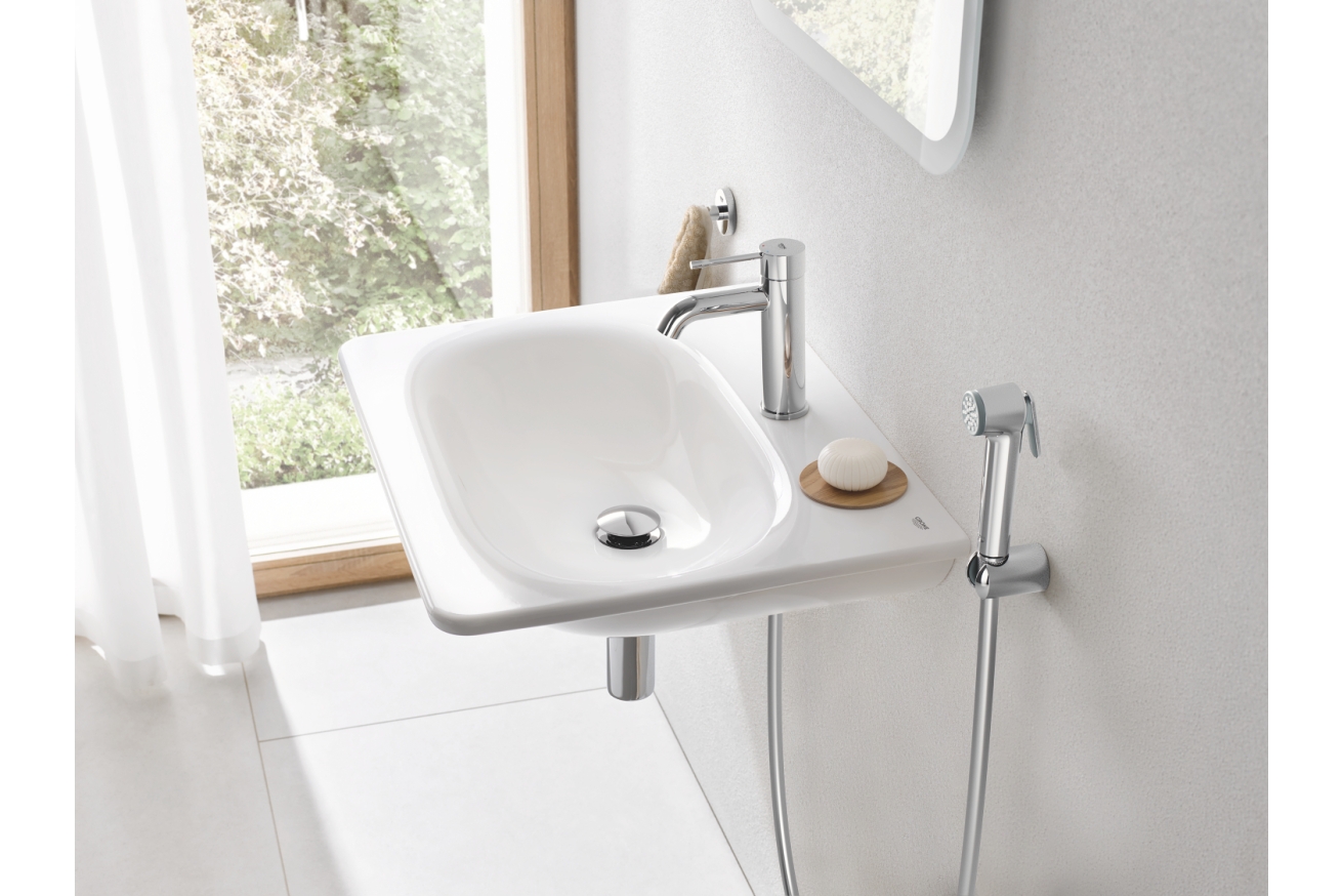 Смеситель для раковины GROHE Essence с гигиеническим душем, S-size, хром (24189000)