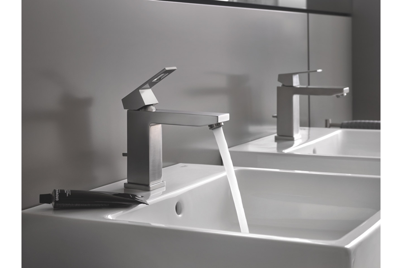 Смеситель для раковины GROHE Eurocube с донным клапаном, суперсталь (23445DC0)