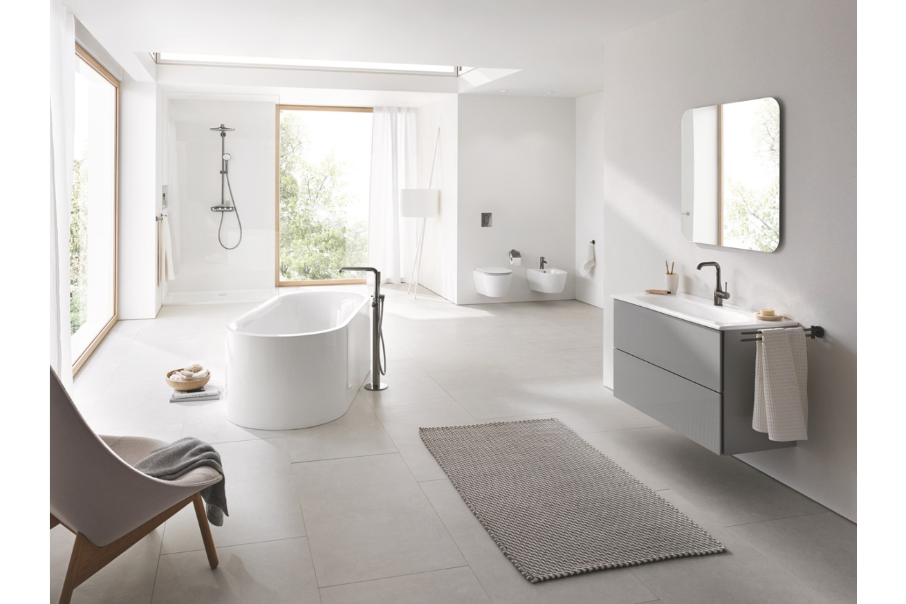 Внешняя часть смесителя для ванны GROHE Essence напольного монтажа, темный графит глянец (23491A01)