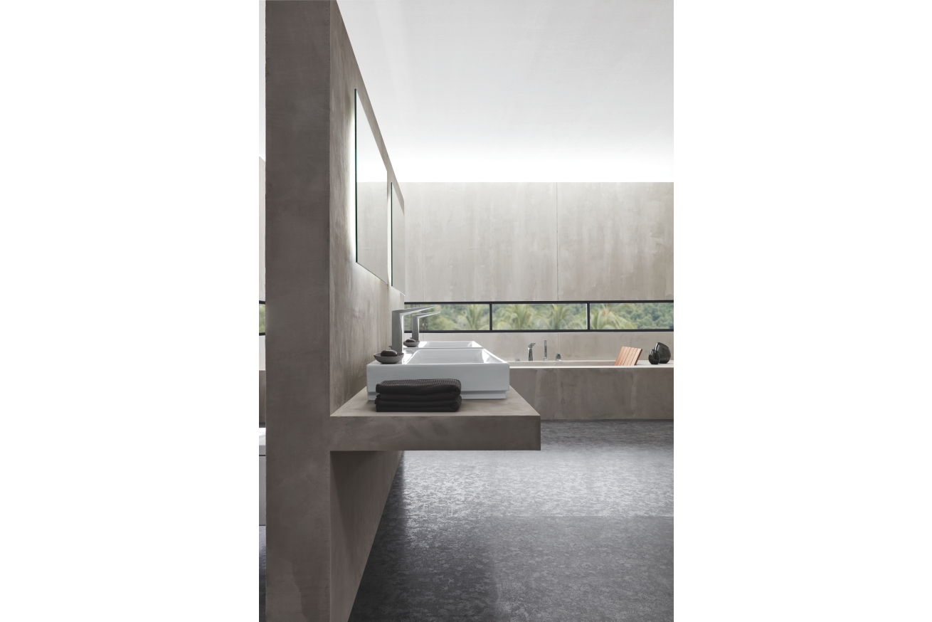 Смеситель для ванны GROHE Allure Brilliant на 4 отверстия, на край ванны, хром (29405000)