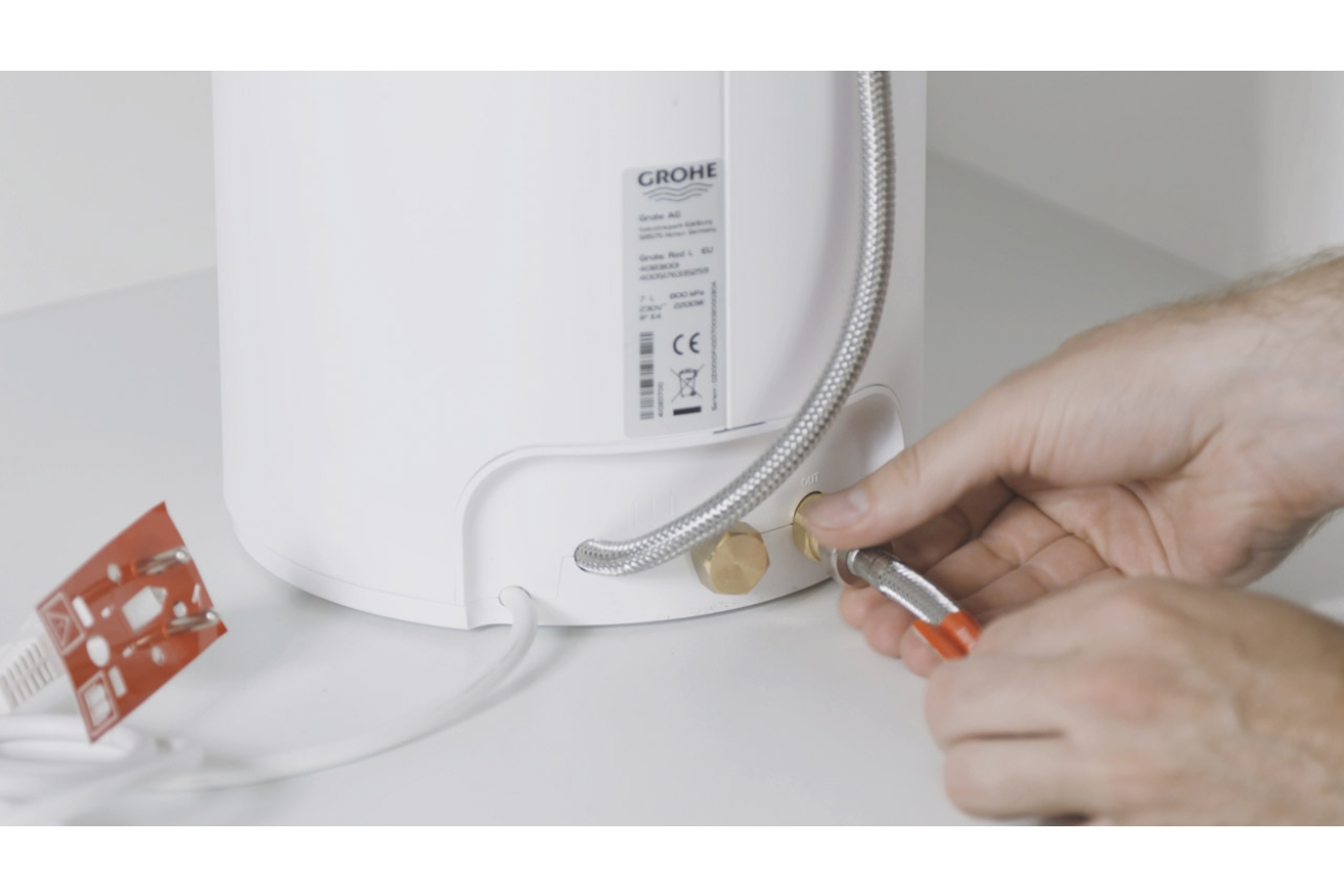 Комплект для кухни GROHE Red Duo с C-образным смесителем, бойлером L-Size и фильтром, хром (30079001)
