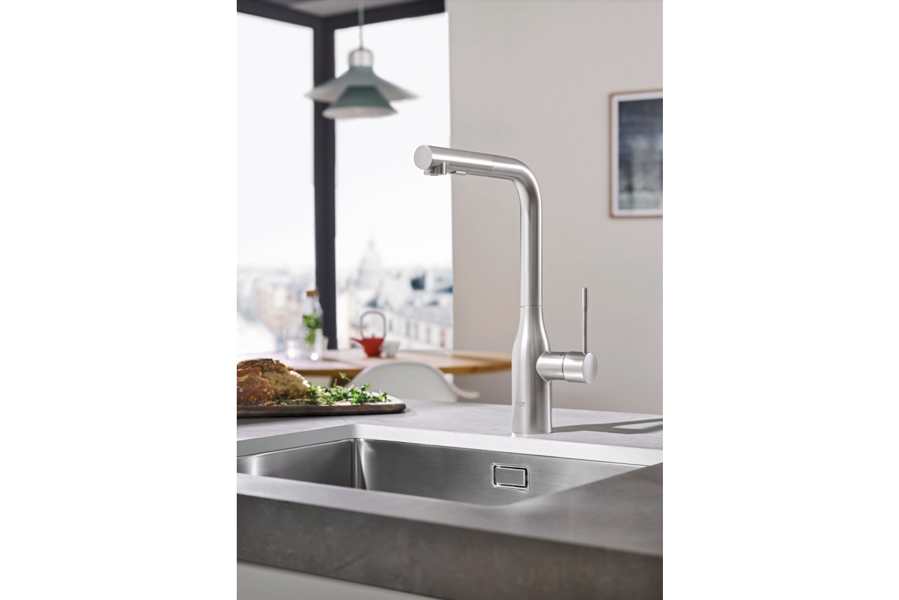 Смеситель для кухни GROHE Essence с вытяжным душем, суперсталь (30270DC0)
