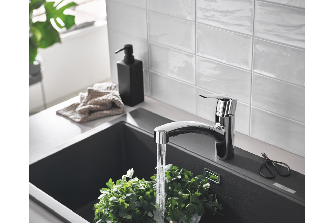 Смеситель для кухни GROHE Start QuickFix с низким вытяжным изливом, хром (30531001)