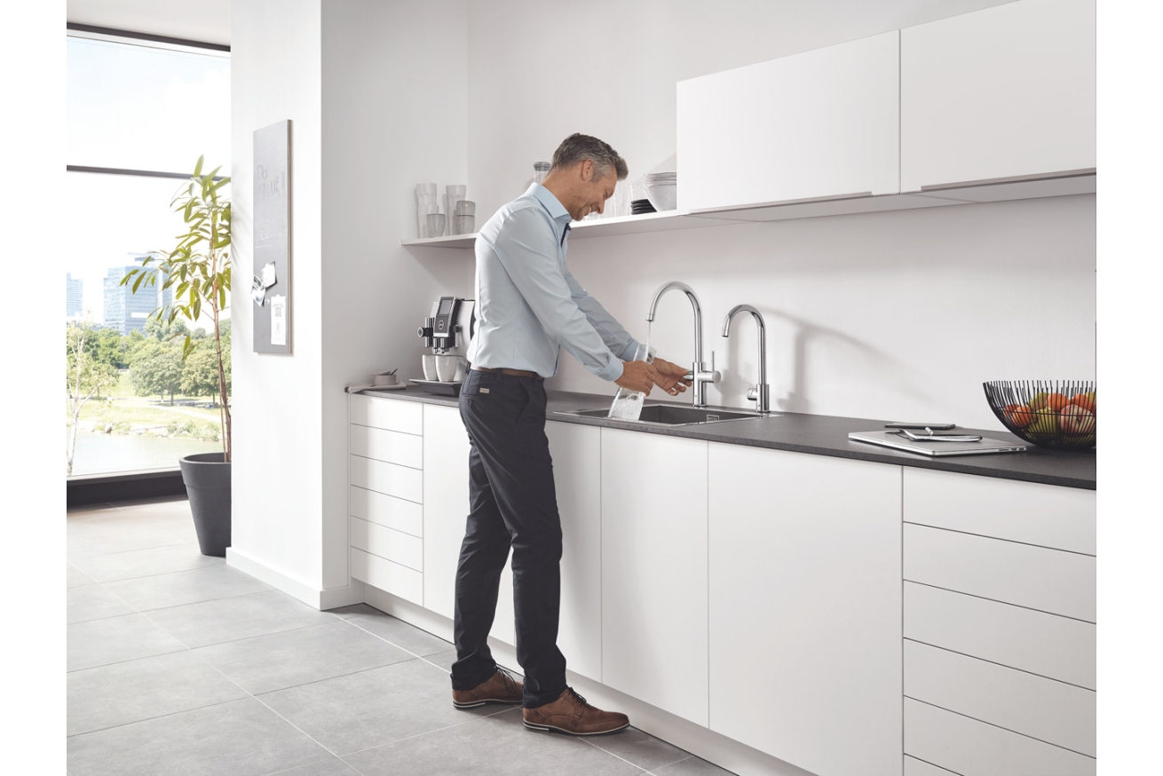 Смеситель для кухни GROHE Blue Professional с функцией фильтрации, с системой охлаждения и газирования воды, Wi-Fi, хром (31323002)