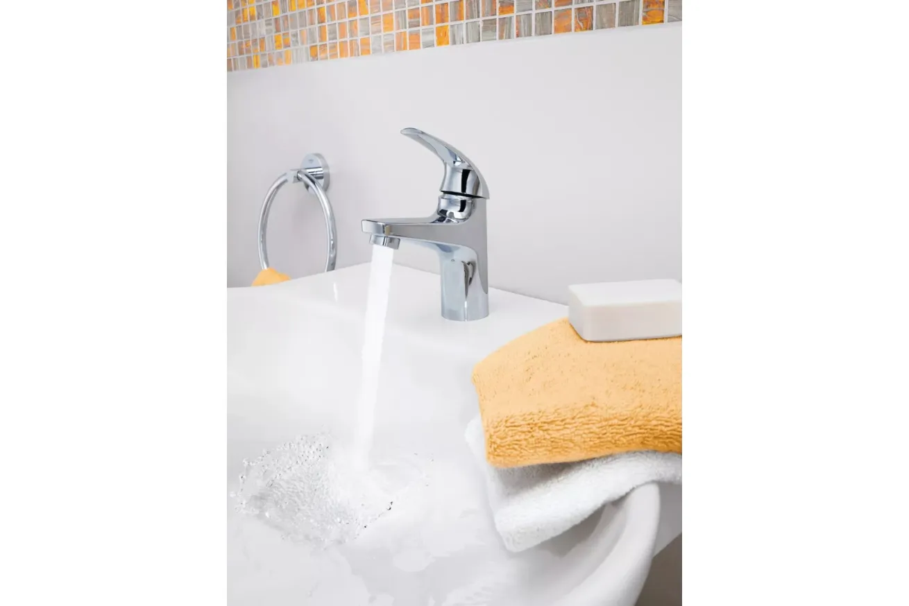 Смеситель для раковины GROHE BauCurve, хром (32848000)
