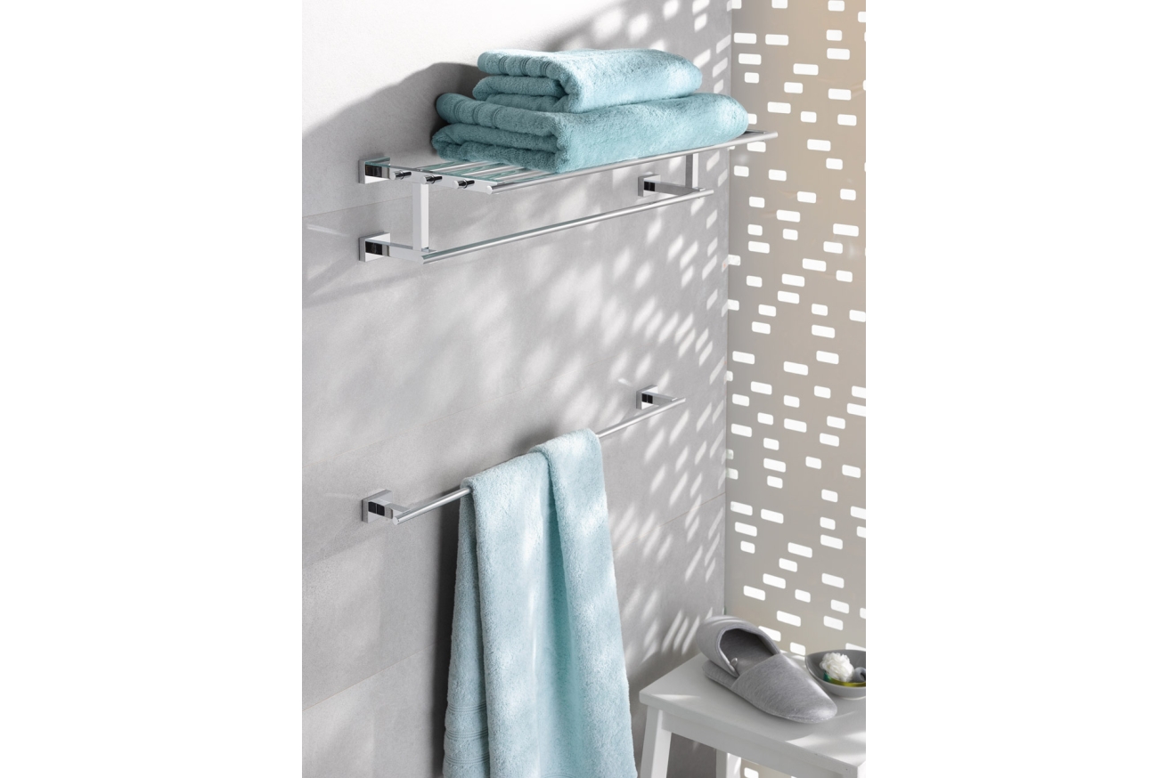 Держатель для банного полотенца GROHE Essentials Cube 600 мм, хром (40509001)