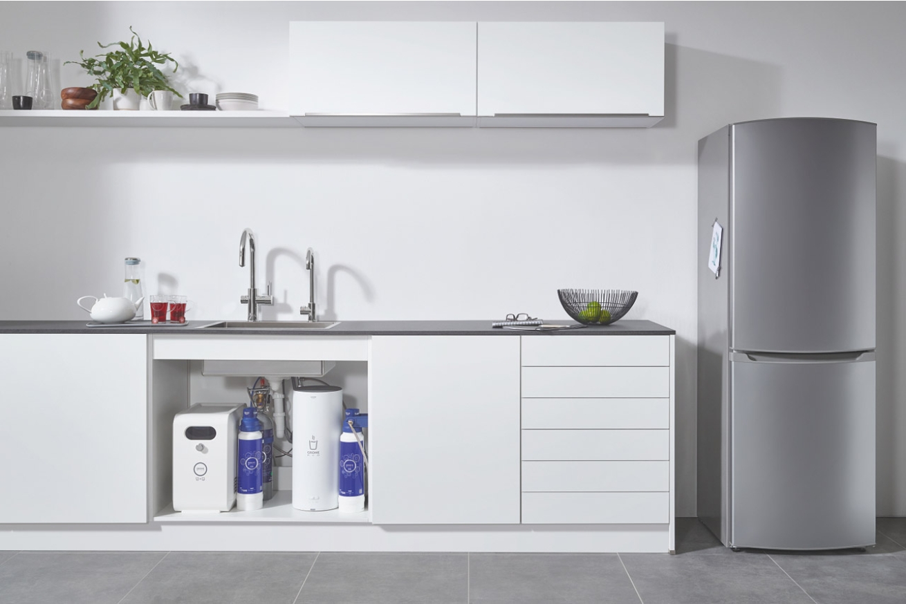 Комплект для кухни GROHE Red Mono с C-образным вентилем, бойлером L-Size и фильтром, хром (30080001)