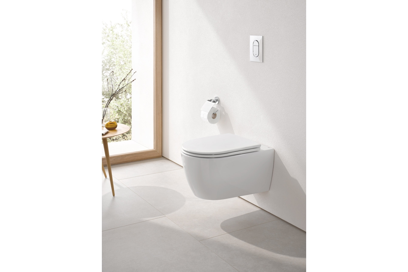 Сиденье для унитаза с микролифтом GROHE Essence Ceramic, альпин-белый (39577000)