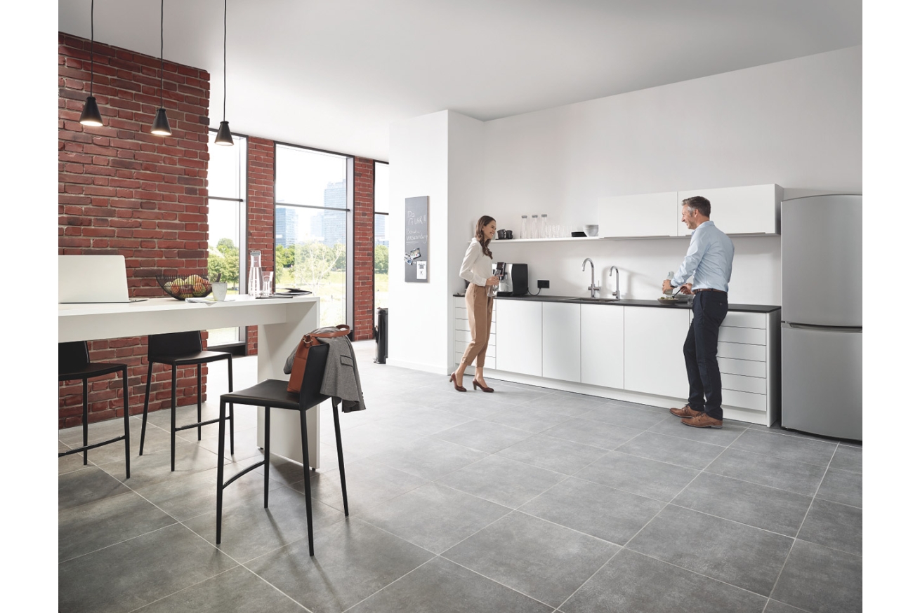 Комплект для кухни GROHE Red Mono с C-образным вентилем, бойлером M-Size и фильтром, хром (30085001)