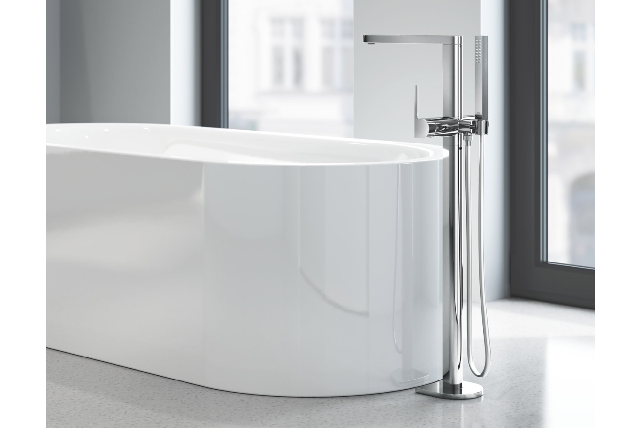 Внешняя часть смесителя для ванны GROHE Plus напольного монтажа, хром (23846003)