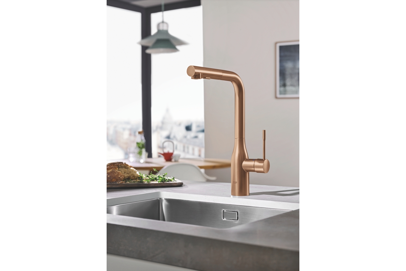 Смеситель для кухни GROHE Essence с вытяжным изливом 2jet, теплый закат матовый (30504DL0)