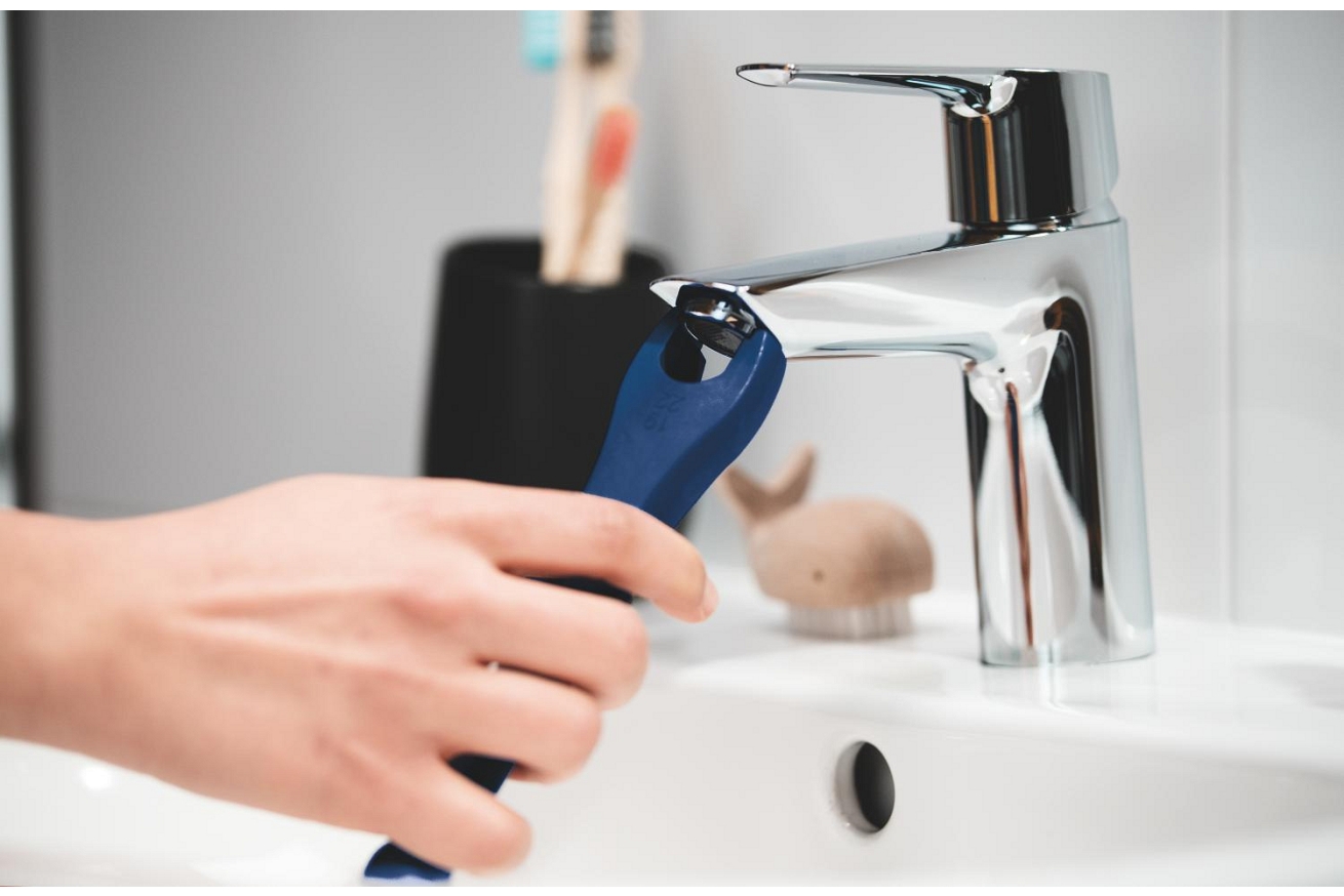 Смеситель для раковины GROHE Start с донным клапаном, M-Size, матовый черный (235752432)