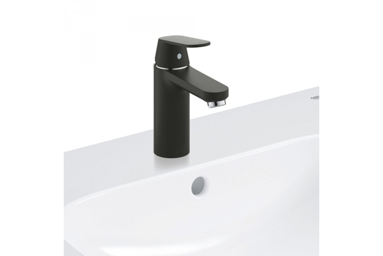 Смеситель для раковины GROHE Eurosmart Cosmopolitan, M-size, черный (23327KW0)