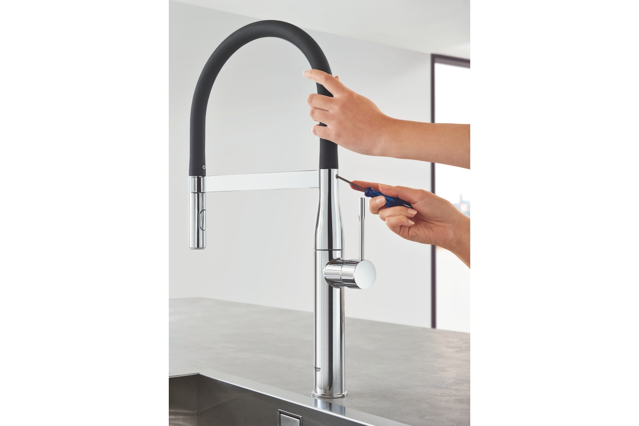 Смеситель для кухни GROHE Essence, хром (30503000)