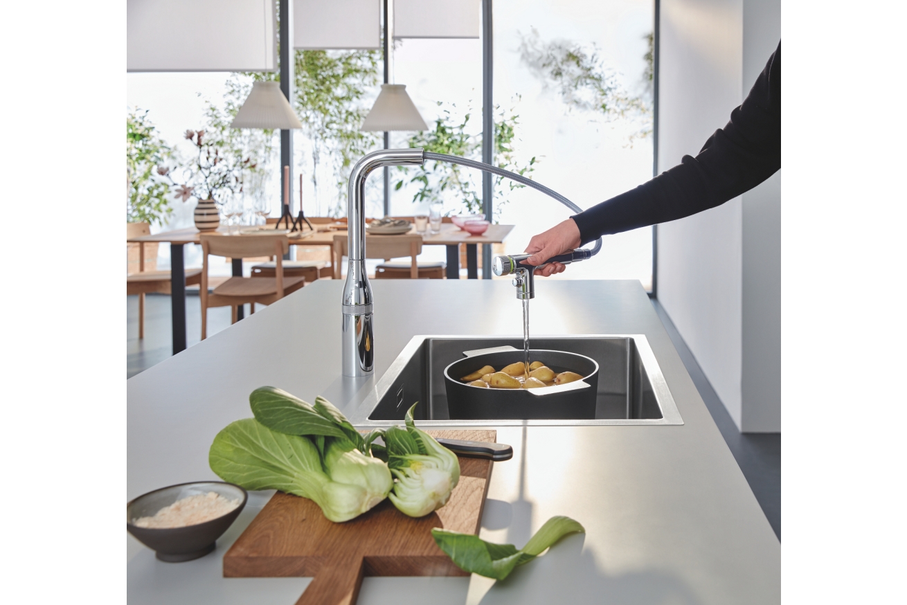 Смеситель для кухни GROHE Essence, хром (31892000)