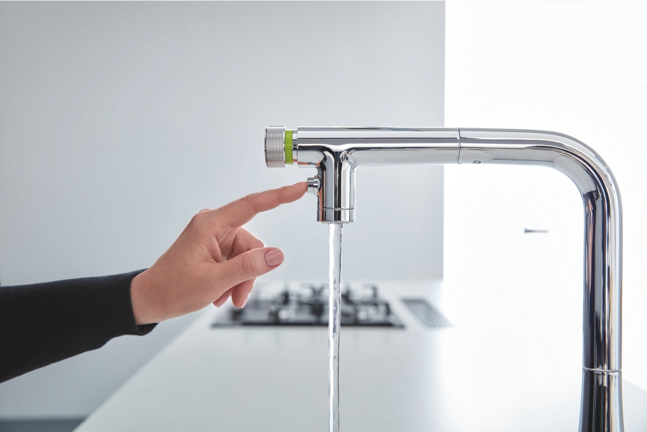 Смеситель для кухни GROHE Essence, хром (31892000)