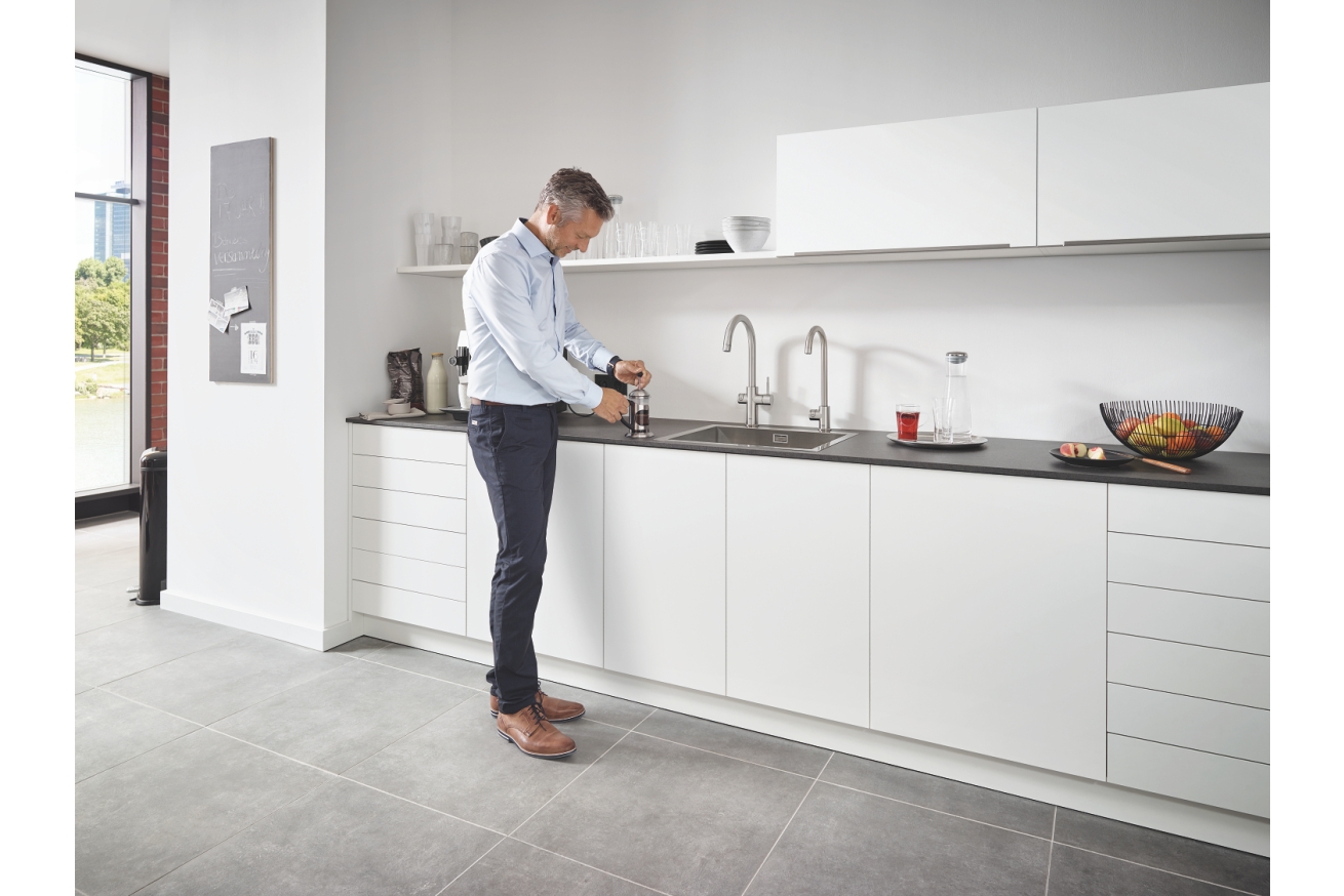 Комплект для кухни GROHE Red Duo с C-образным смесителем, бойлером L-Size и фильтром, суперсталь (30079DC1)
