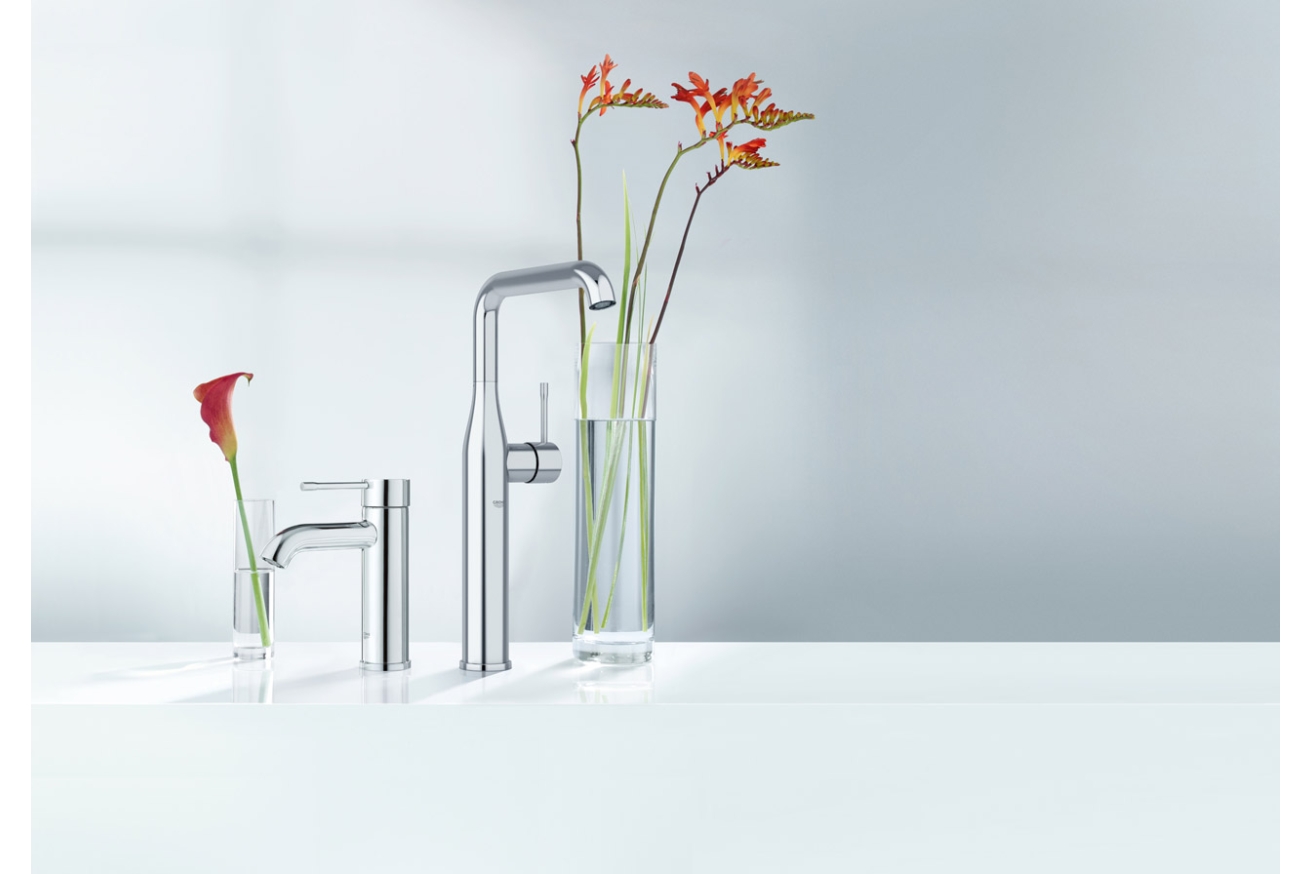 Смеситель для раковины GROHE Essence с донным клапаном, S-size, хром (23589001)