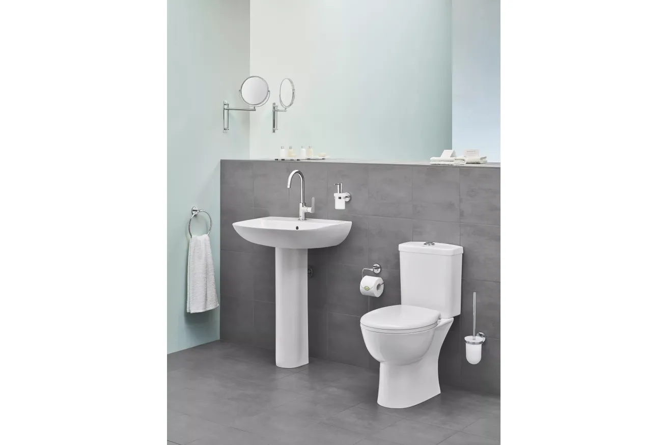 Унитаз напольный с бачком и сиденьем с микролифтом GROHE Bau Ceramic, альпин-белый (39346000)