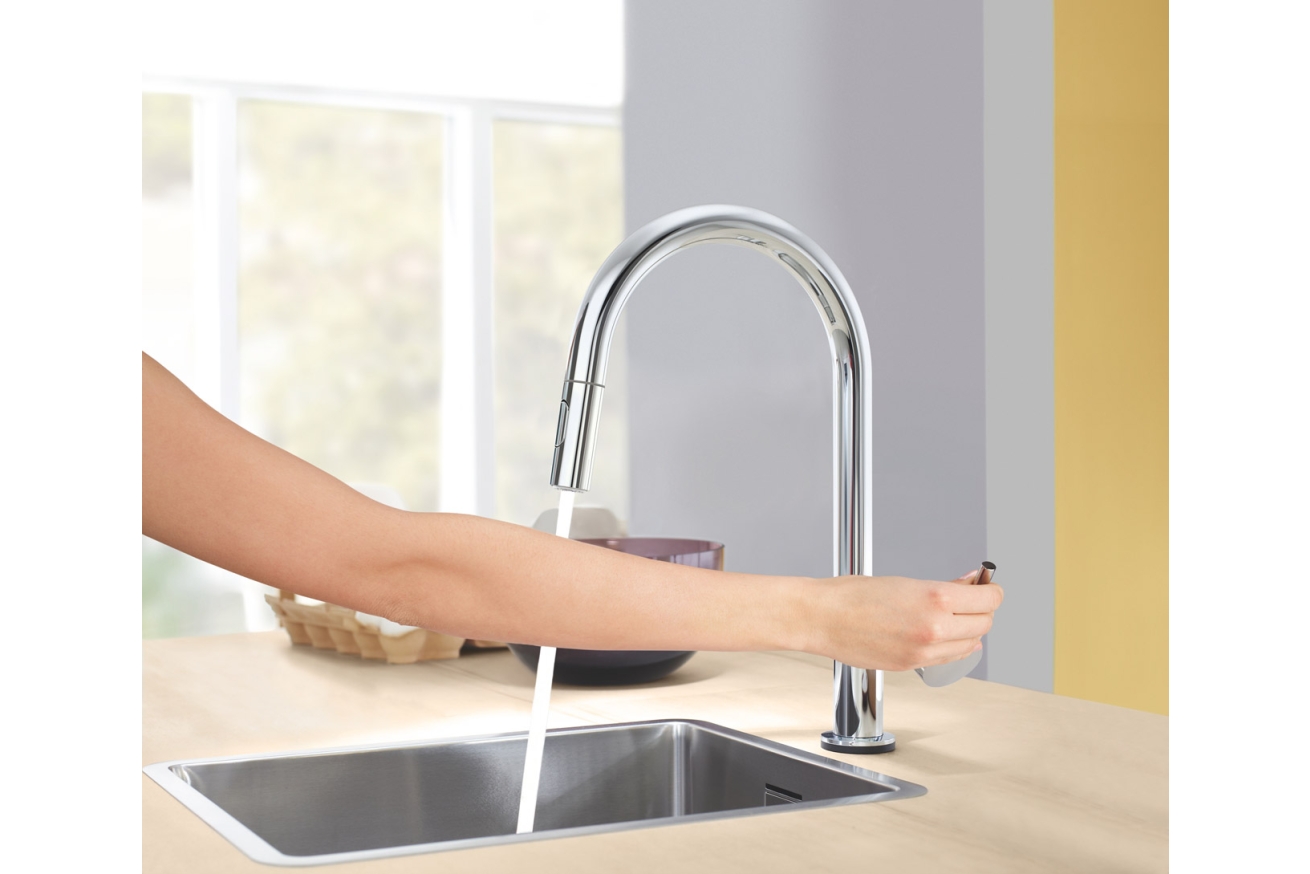 Смеситель для кухни GROHE Minta Touch сенсорный с вытяжным душем, хром (31358002)